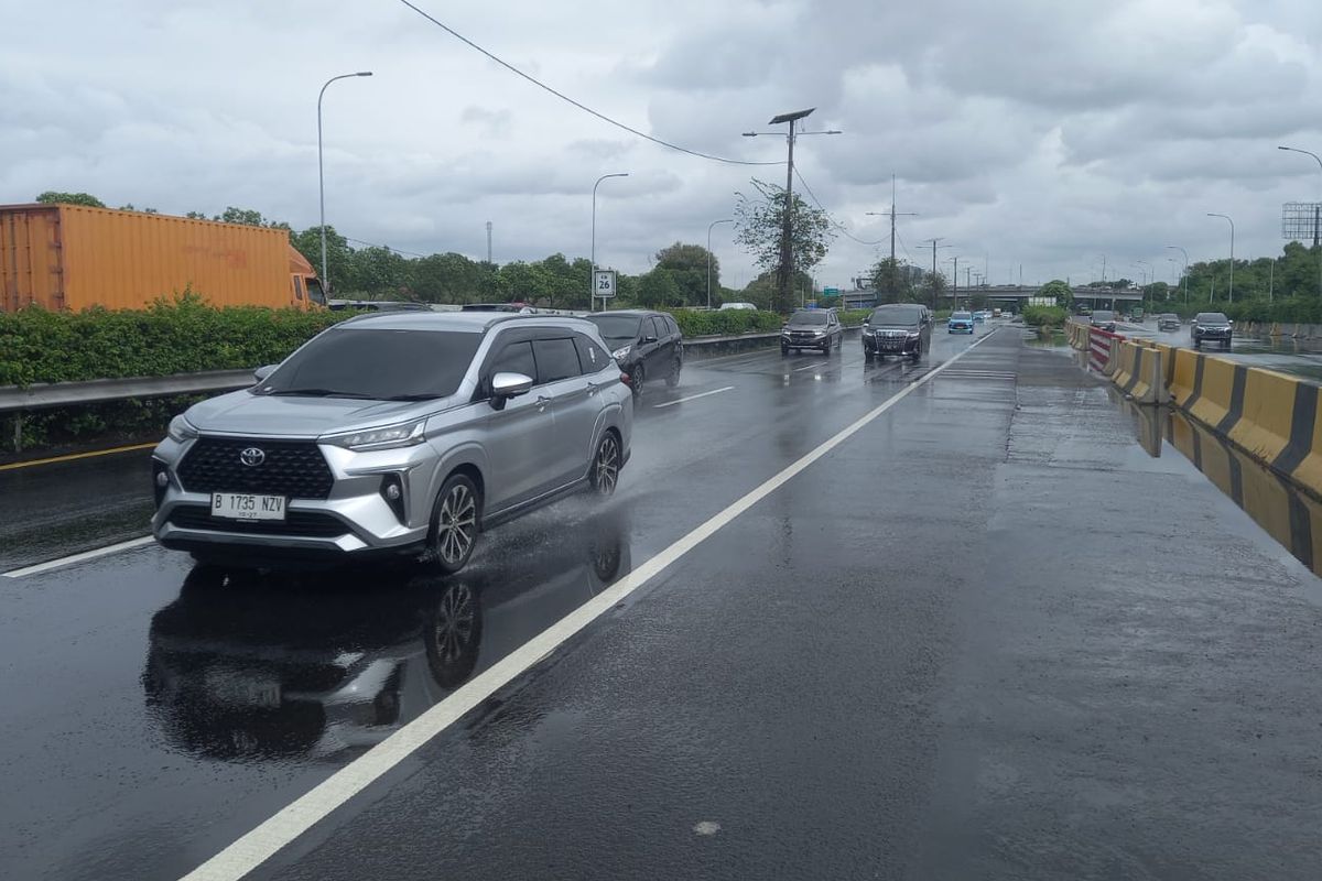 Banjir Rusak Kaki-Kaki Mobil? Ini Dampaknya & Solusinya
