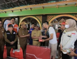 Gubernur Tanggapi Bencana Banjir: Andra Soni Bantu Korban Tangerang