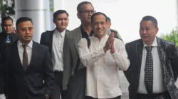 Kejagung Tunda Tersangka Korupsi Chromebook: Misteri Nadiem Makarim