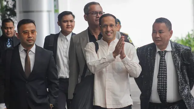 Kejagung Tunda Tersangka Korupsi Chromebook: Misteri Nadiem Makarim