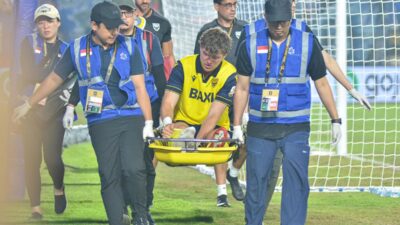 Ole Romeny Cedera? Pelatih Oxford & Striker Buka Suara