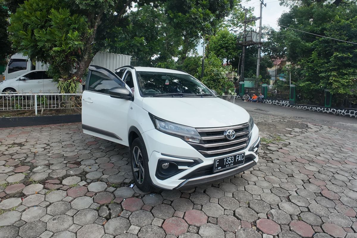 Pajak Toyota Rush GR Sport 2021: Panduan Lengkap Biaya