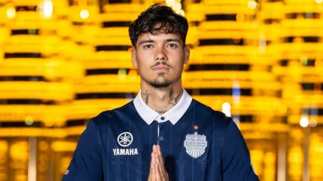 Shayne Pattynama: Liga Belgia vs Liga 1 Thailand, Mana Lebih Baik?