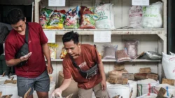 Skandal Beras Premium Oplosan: Merek Sania Terungkap!